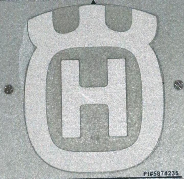 Dekal Husqvarna 'Crown